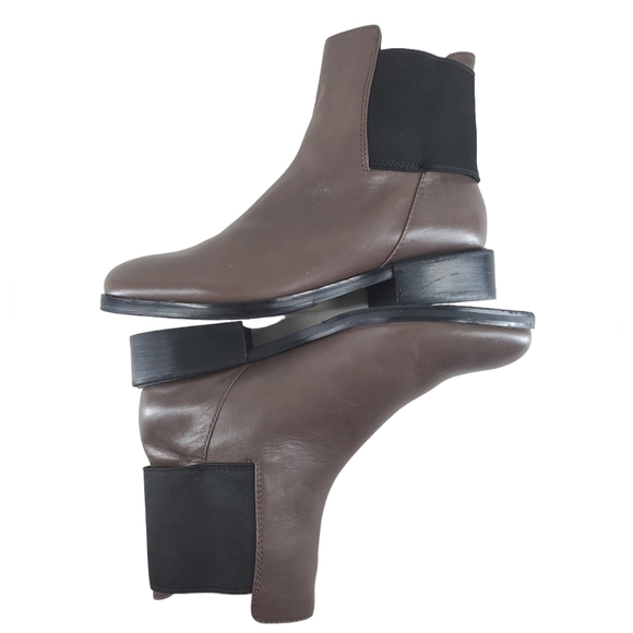 Clarks Narrative Marquette Wish Chelsea Boots Ankle Womens 8.5 M Taupe Leather - Picture 9 of 14